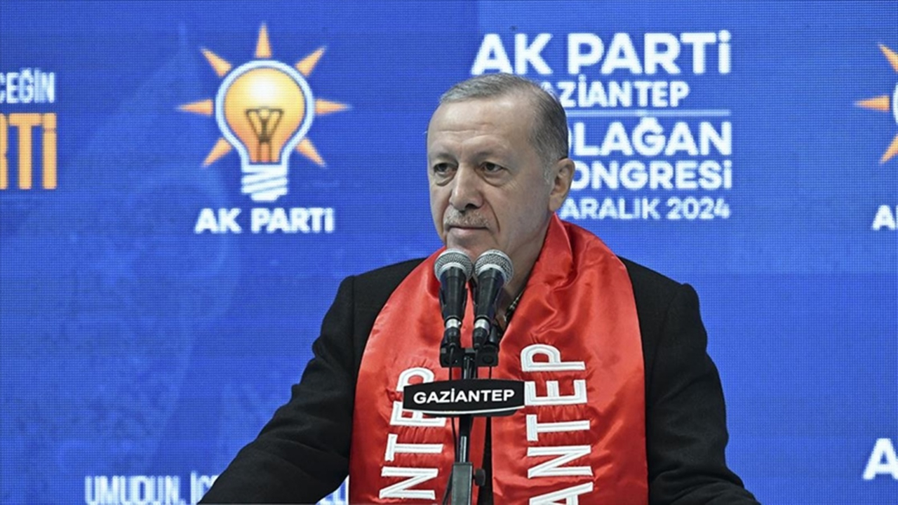 Cumhurbaşkanı Erdoğan'dan Suriye açıklaması: Milli güvenliğimizi tehlikeye atacak hiçbir hamleye izin vermeyiz