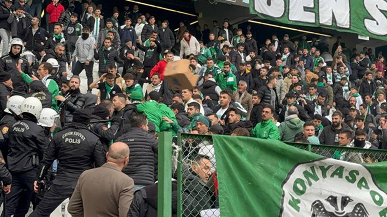 Konyaspor - Antalyaspor maçı sonrası ortalık karıştı! Taraftarlara polis müdahalesi