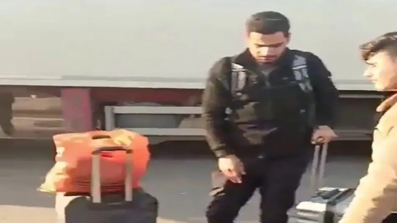 Göç başladı! Suriyeliler sınır kapılarında uzun kuyruklar oluşturdu