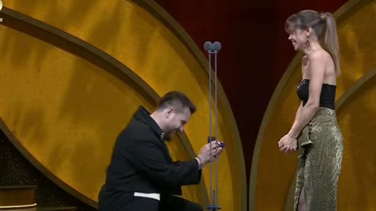 Alper Rende'den Altın Kelebek'te sürpriz evlenme teklifi!