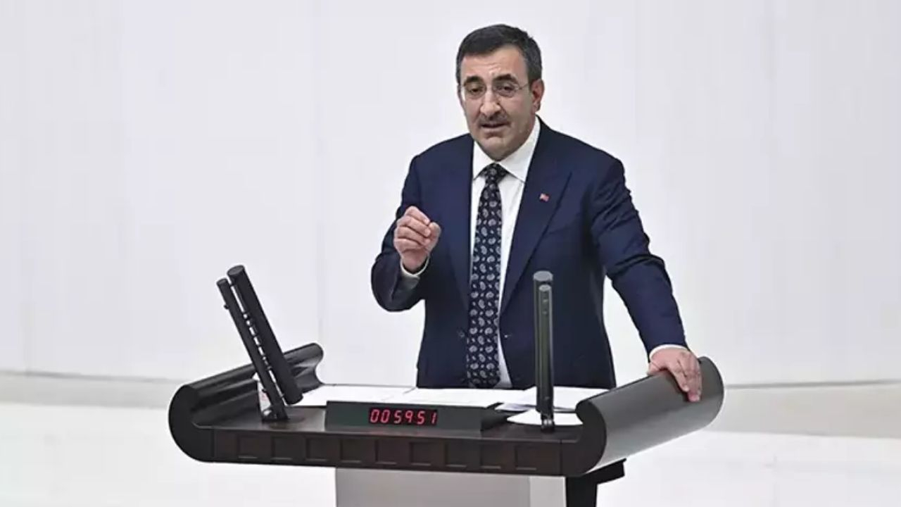 Cumhurbaşkanı Yardımcısı Yılmaz'dan 'asgari ücret' açıklaması