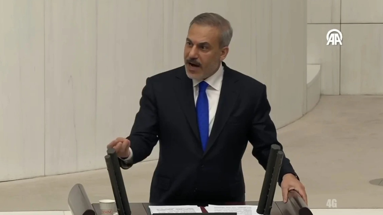 Bakan Fidan'dan TBMM'de DEM Partililere tokat gibi cevap!