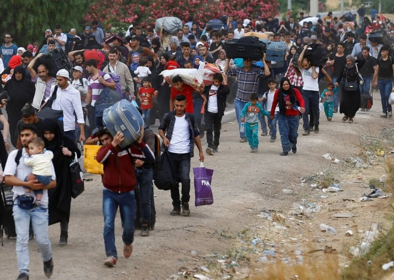 AK Parti açıkladı: 2 milyon Suriyeli bu plana göre dönecek! İşte geri dönüşün yol haritası...