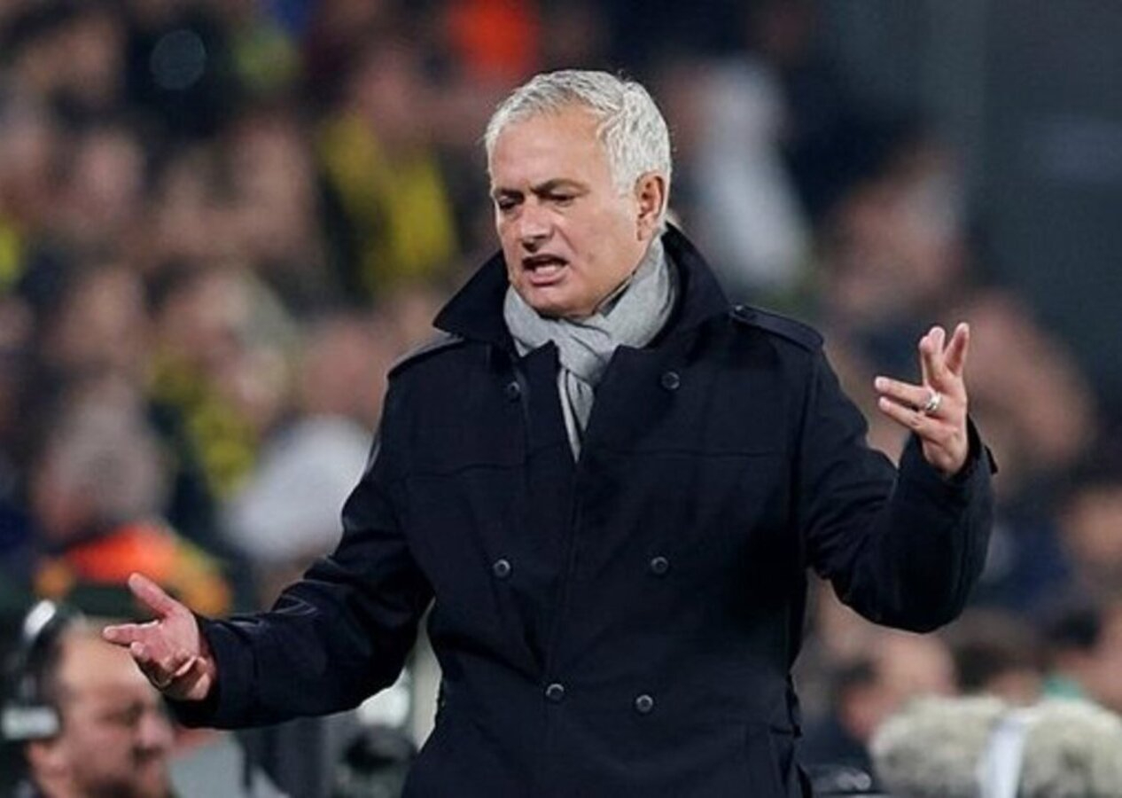 Jose Mourinho'dan olay açıklama: Göğsümüze bir bıçak darbesi gibi oldu!