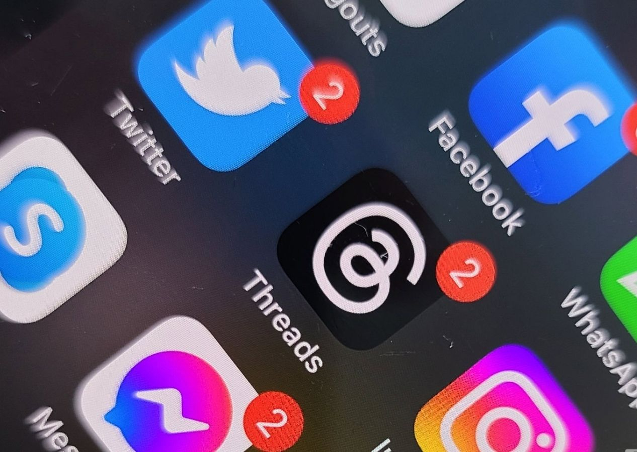 Facebook, WhatsApp ve Instagram çöktü!  X'ten olay gönderme!