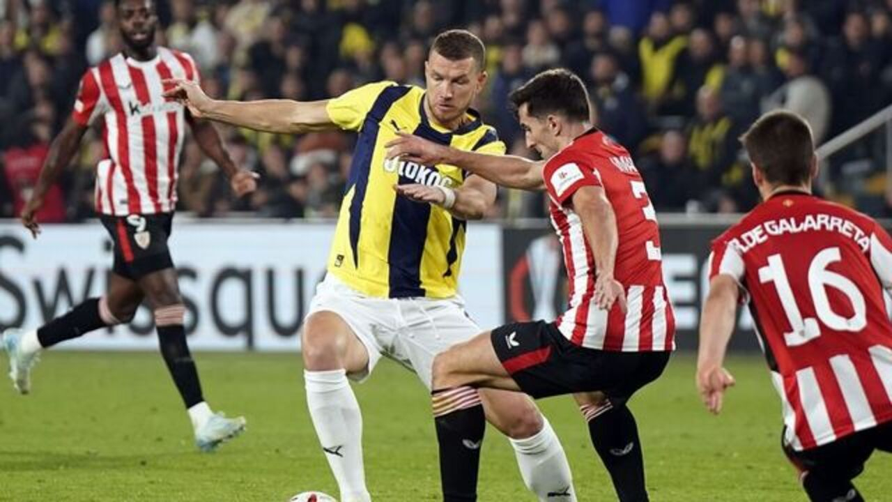 Edin Dzeko'dan kenetlenme mesajı: Özellikle bu mağlubiyetten sonra birliktelik çok önemli!