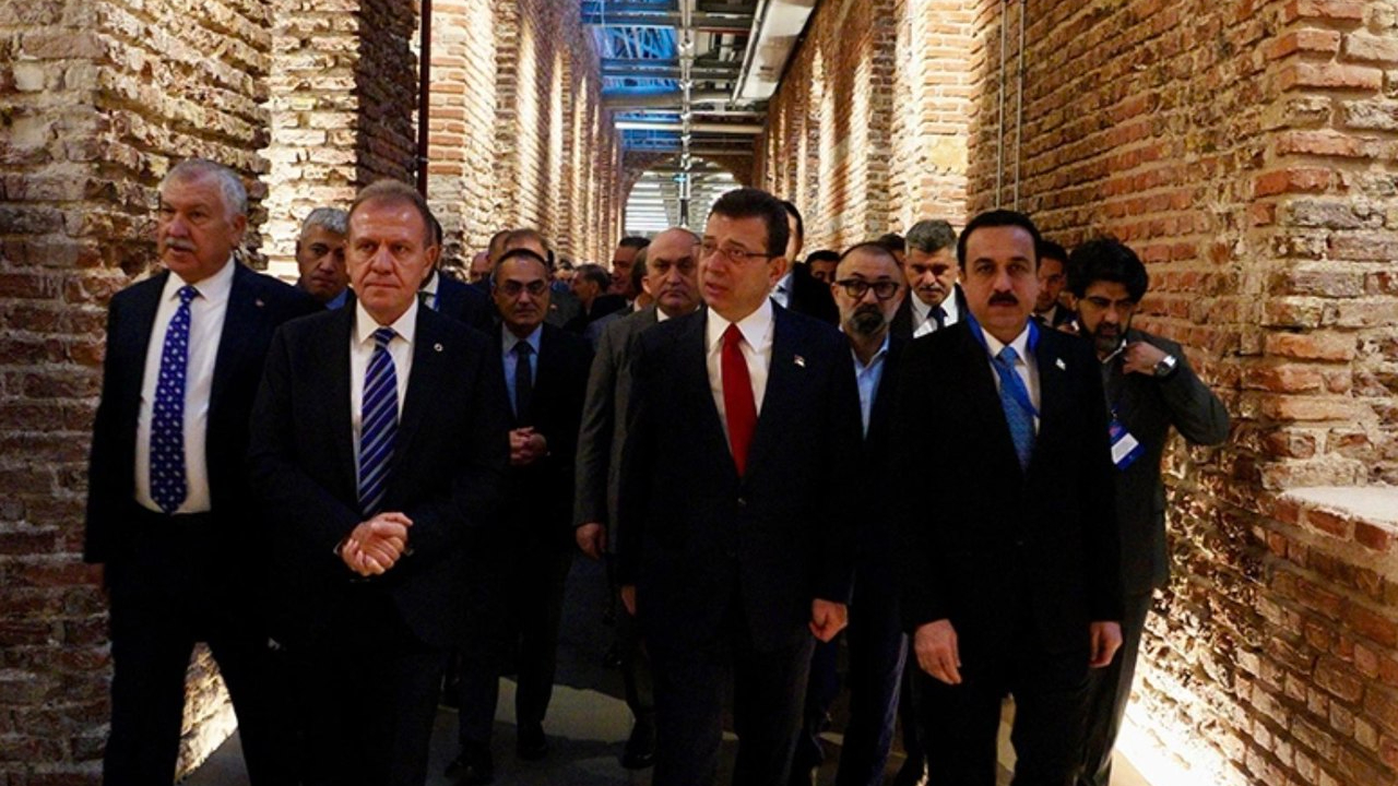 İmamoğlu'ndan komik icraat! MİT Şam'da İmamoğlu Feshane'de