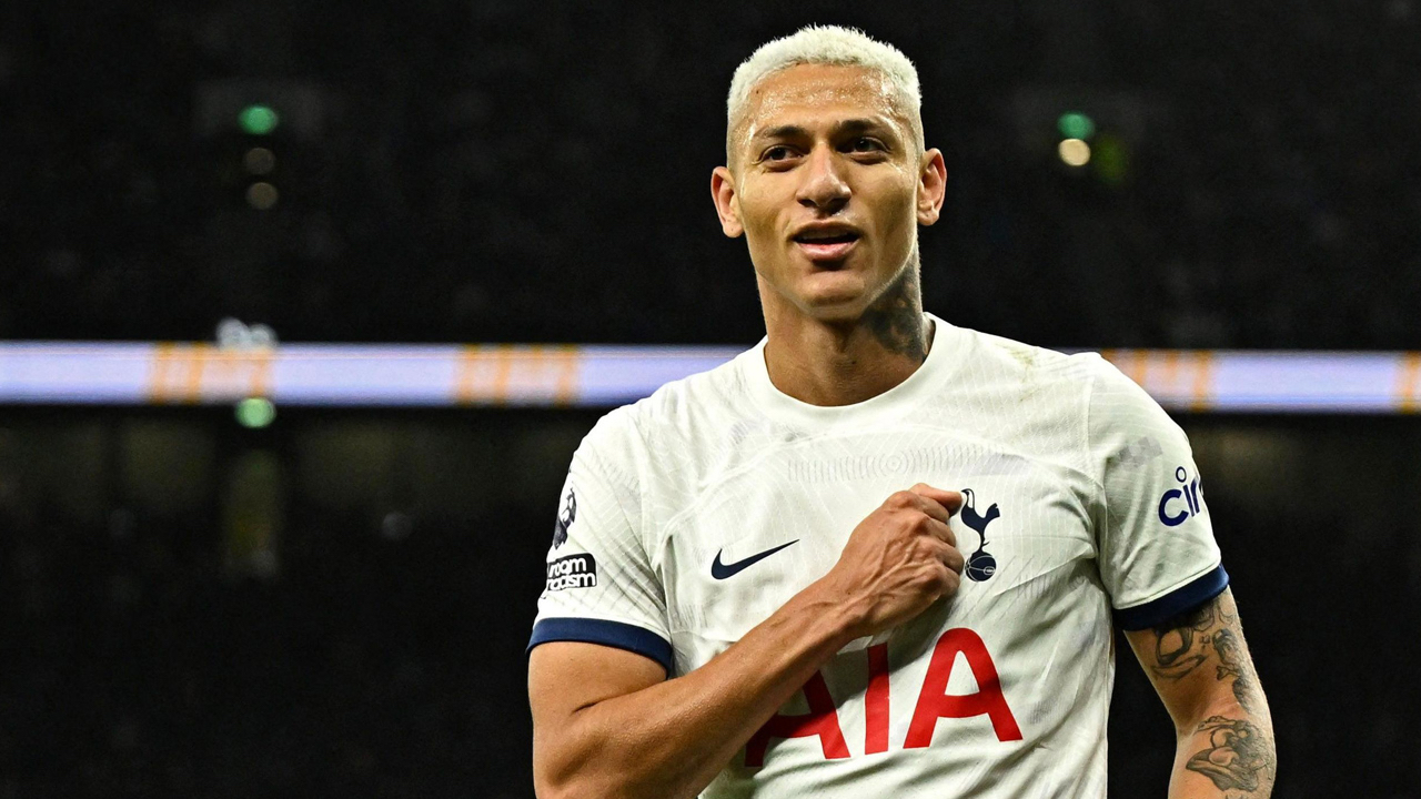 Tottenham'ın yıldızı Richarlison Manchester City'e 'hırsız' göndermesi