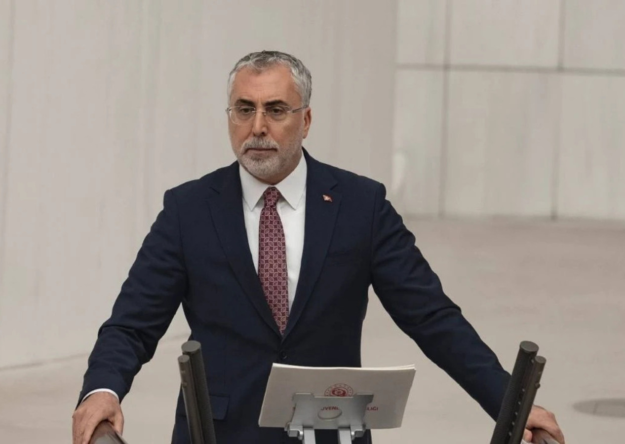 Çalışma ve Sosyal Güvenlik Bakanı Vedat Işıkhan'dan asgari ücret ve emekli maaşı zammı açıklaması!