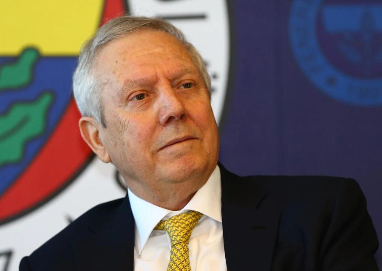 Aziz Yıldırım sessizliğini bozdu! Fenerbahçeli taraftarların Ali Koç'u istifaya çağırması sonrası ilk açıklama geldi