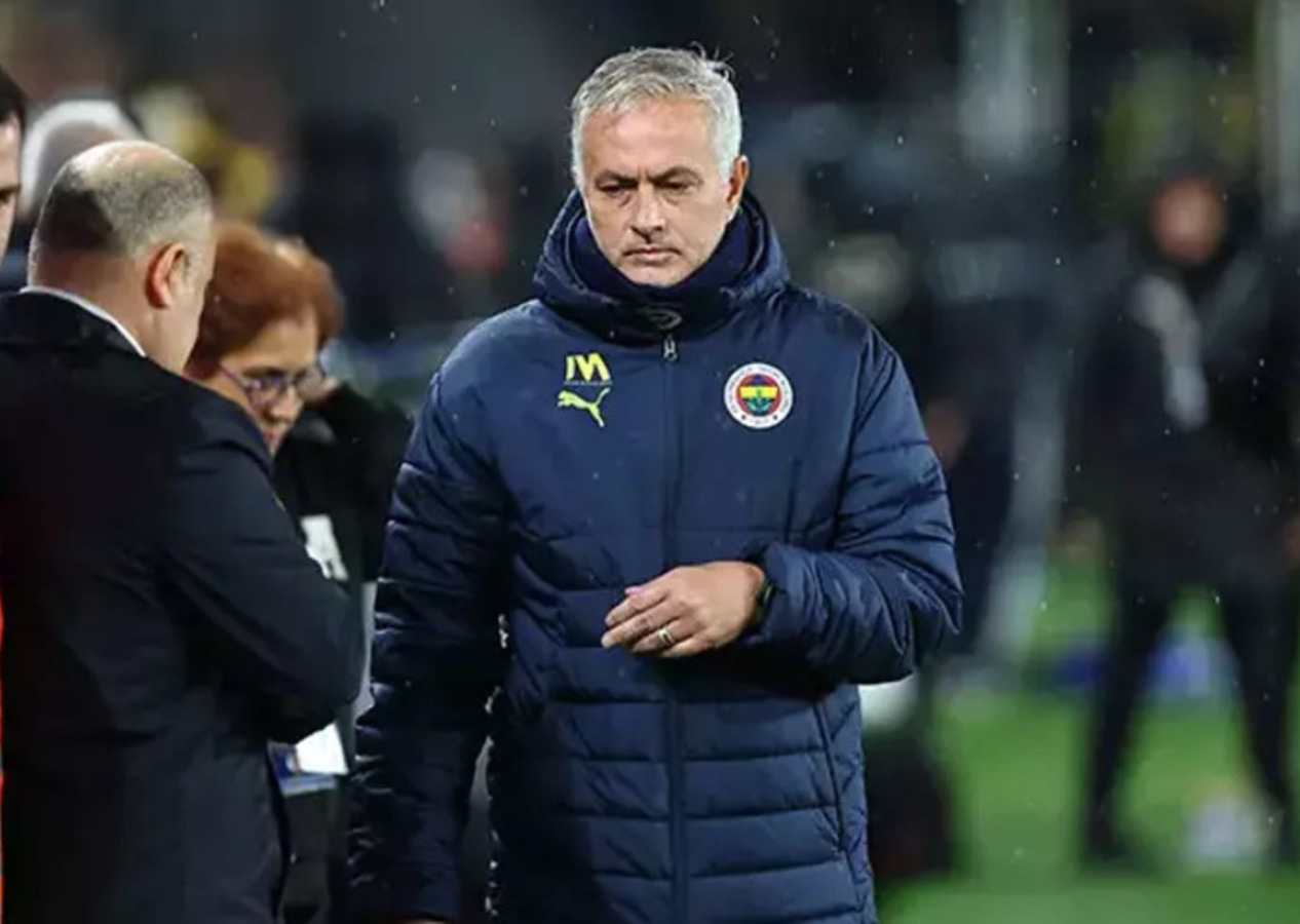 Jose Mourinho kötü haberi açıkladı: Sezonun geri kalanında oynayamayacak maalesef!