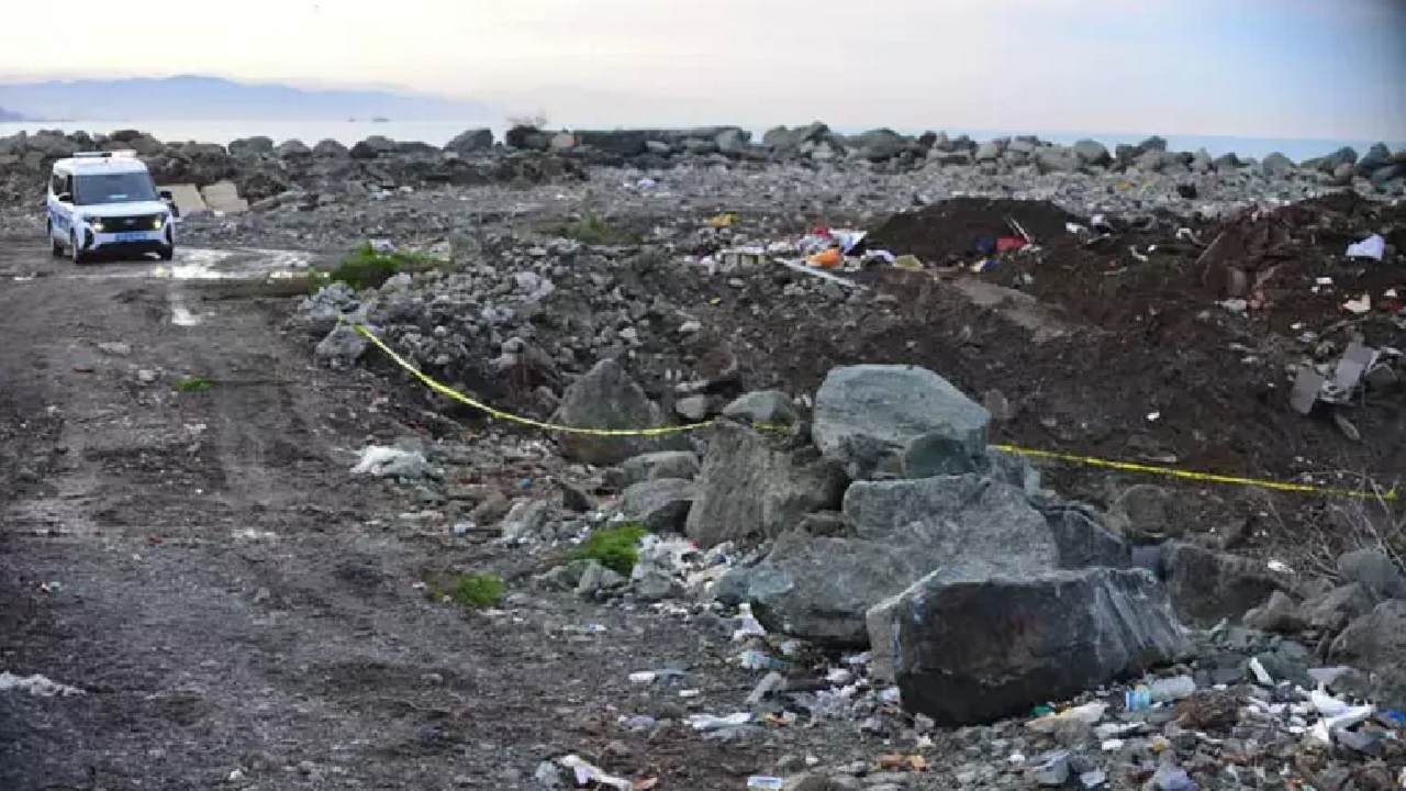 Rize son dakika: Patlamamış 'su altı bombası' kıyıya vurdu...