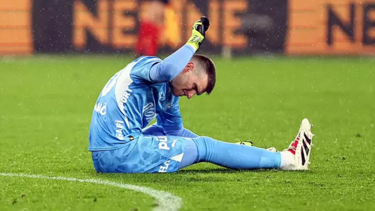 Fenerbahçe'de şok sakatlık: Dominik Livakovic oyuna devam edemedi!