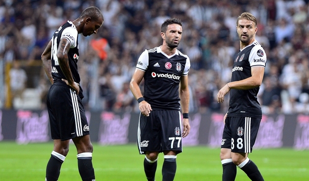 Uçan tekme iddiasının ardından Talisca'dan ilk açıklama...