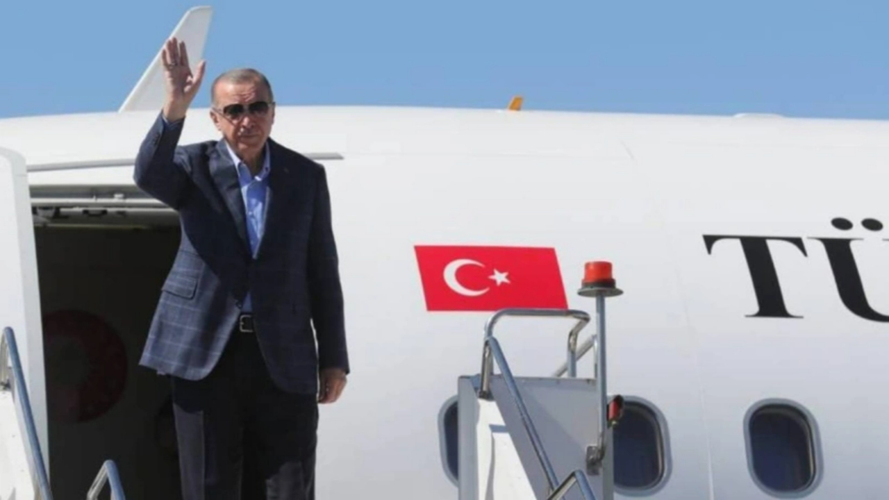 Cumhurbaşkanı Erdoğan yarın Mısır'a gidecek!  D-8 Teşkilatı Zirvesi'nde katılımcılara hitap edecek