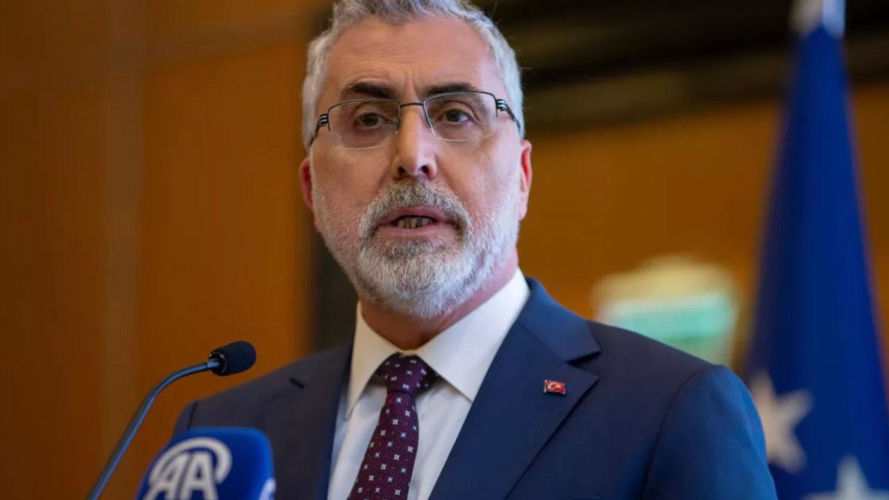 Bakan Vedat Işıkhan’dan borç batağındaki CHP'li  belediyelere yardım eli