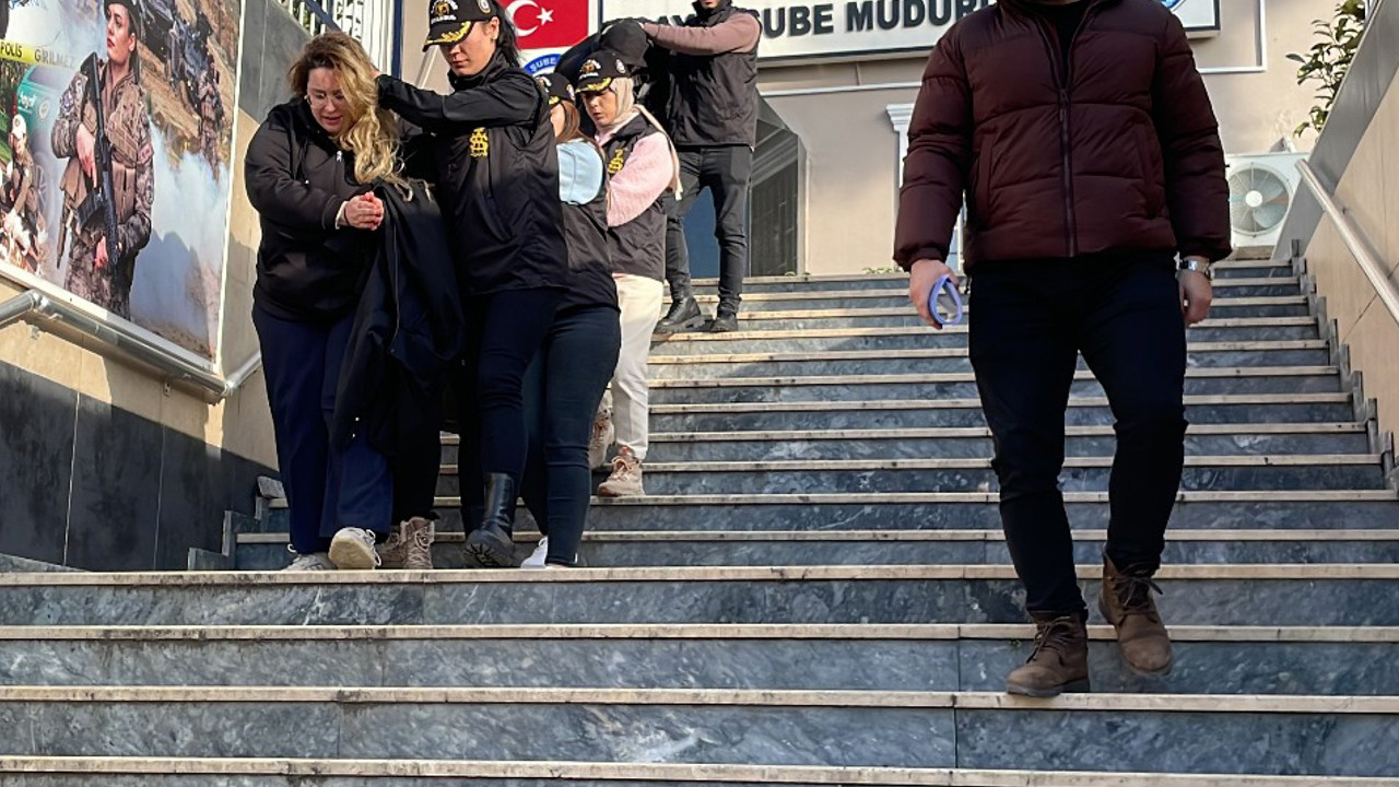 Dolandırıcılık bitmiyor! Ucuza ev vaat eden 4 şüpheli  yakalandı...