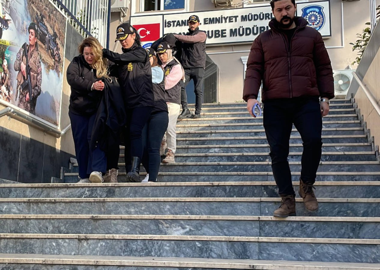 Dolandırıcılık bitmiyor! Ucuza ev vaat eden 4 şüpheli  yakalandı...