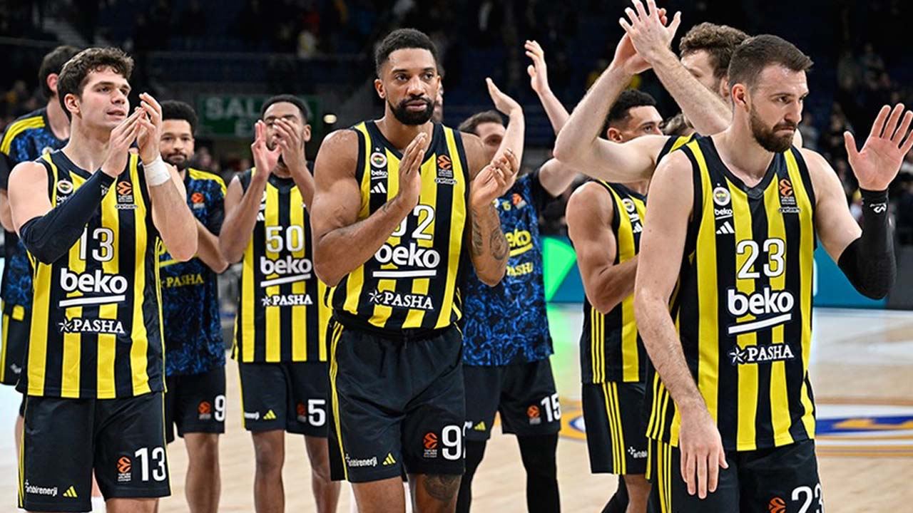Fenerbahçe Beko'nun Paris ile oynayacağı maç ertelendi
