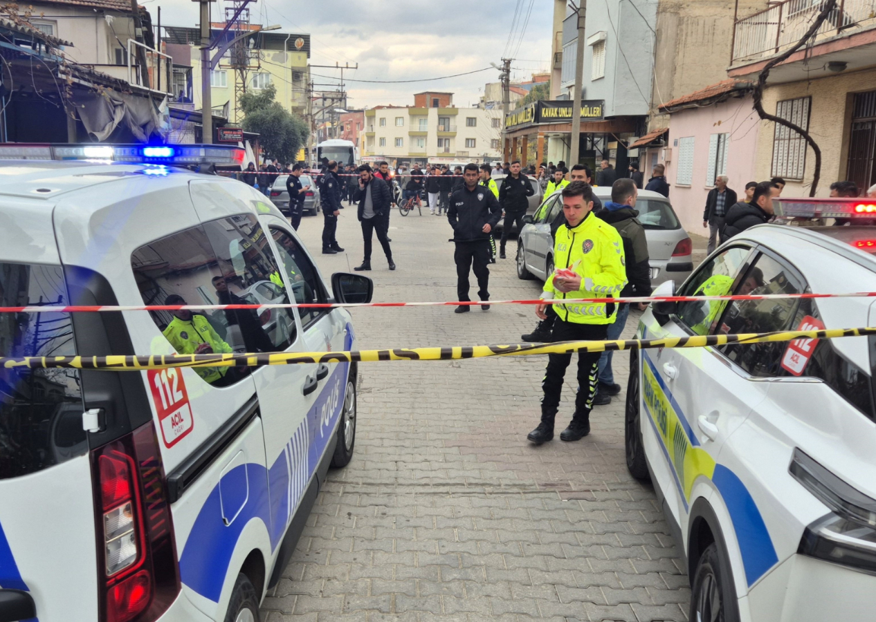 Manisa'da silahlı saldırı: 2 kişi yaralandı