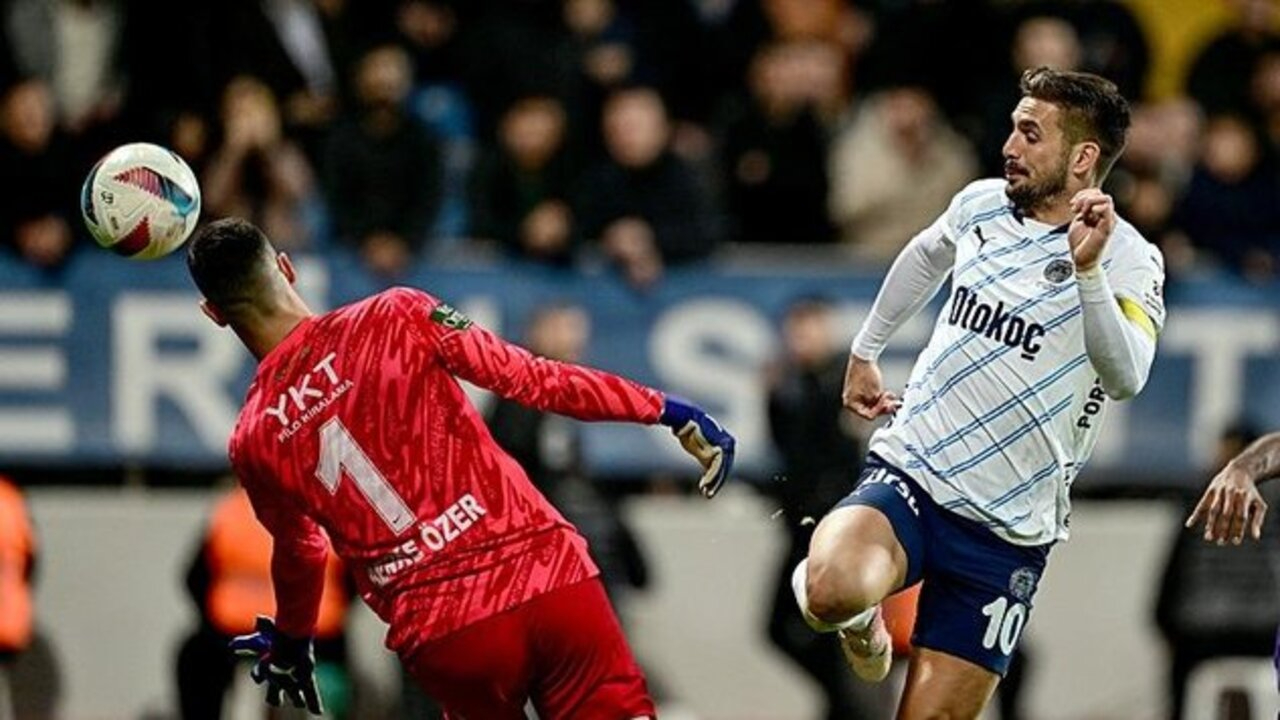 Dusan Tadic'ten takım arkadaşlarına sitem: Erkek gibi sorumluluk almamız gerekiyor!