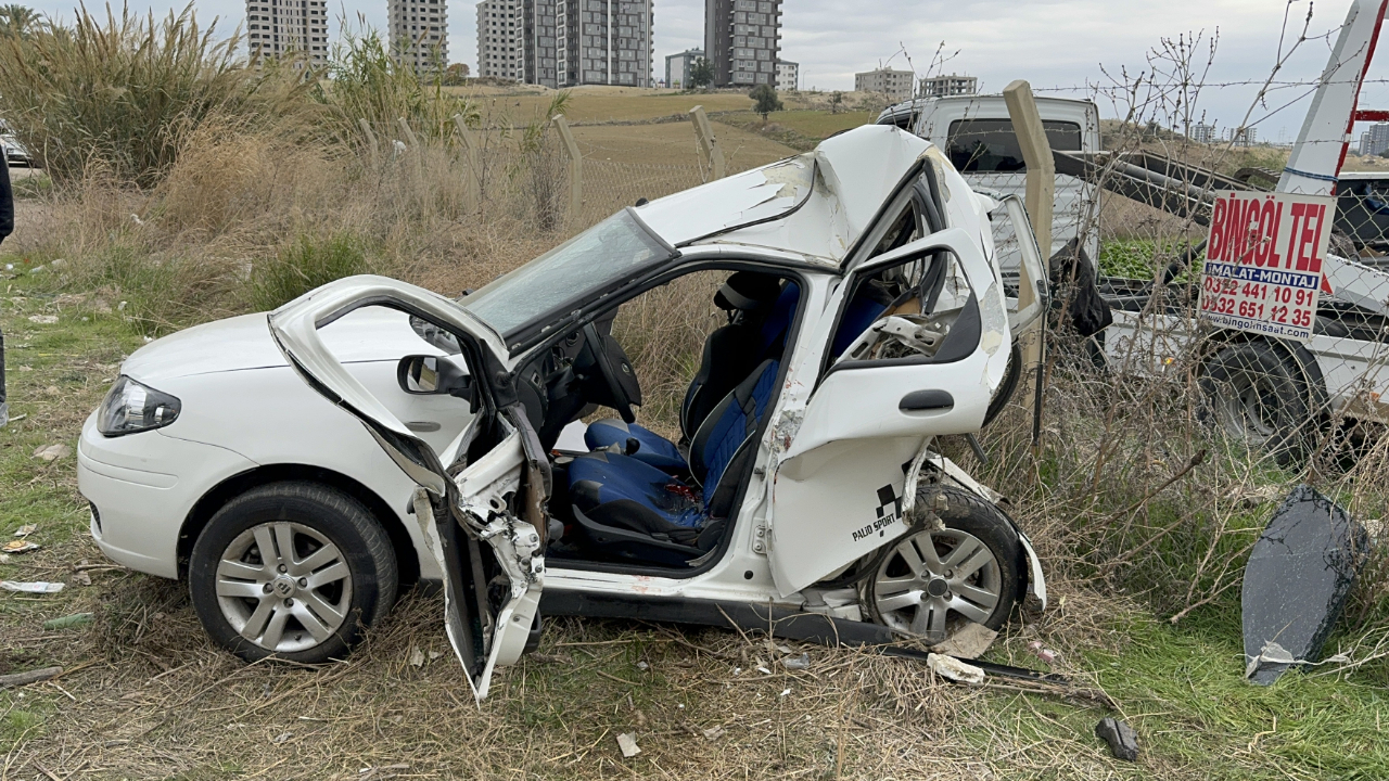 14 Yaşındaki Çocuk Otomobille Kazaya Neden Oldu: 1 Ölü - Adana son dakika haberleri!