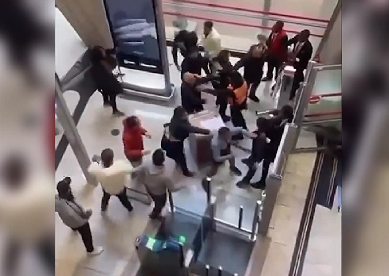 PKK yandaşları boş durmuyor: Havalimanında Türklere hain saldırı!