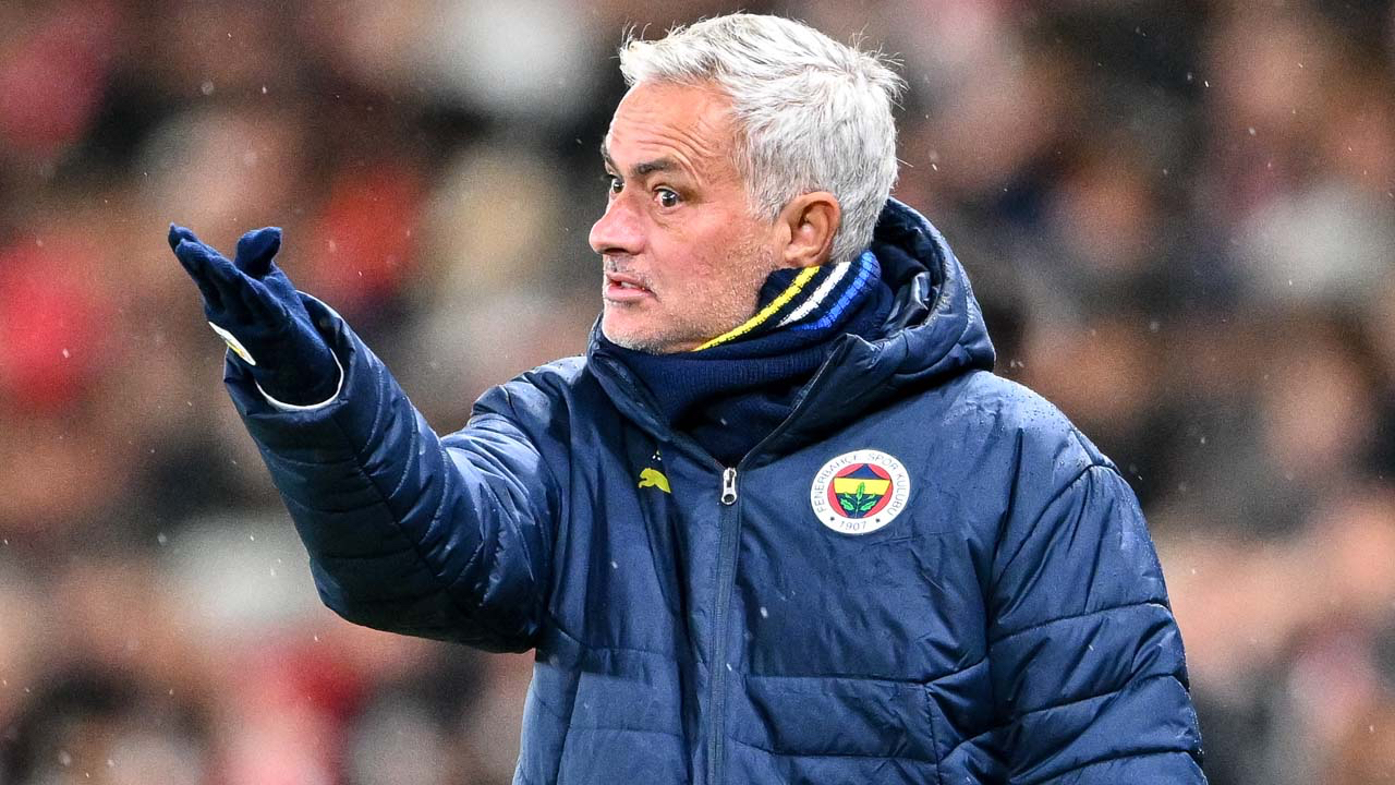 Bizim bildiğimiz Jose Mourinho futbolu bu değil! Fenerbahçe 7 maçtır kalesini gole kapatamıyor