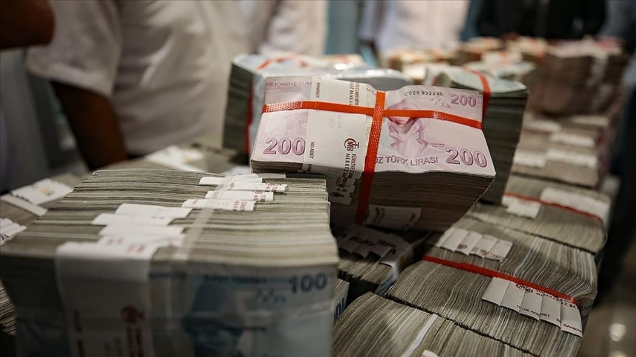 Yüksek faize 8 ay dayandık! İş dünyası Aralık’ta faiz indirimi bekliyor
