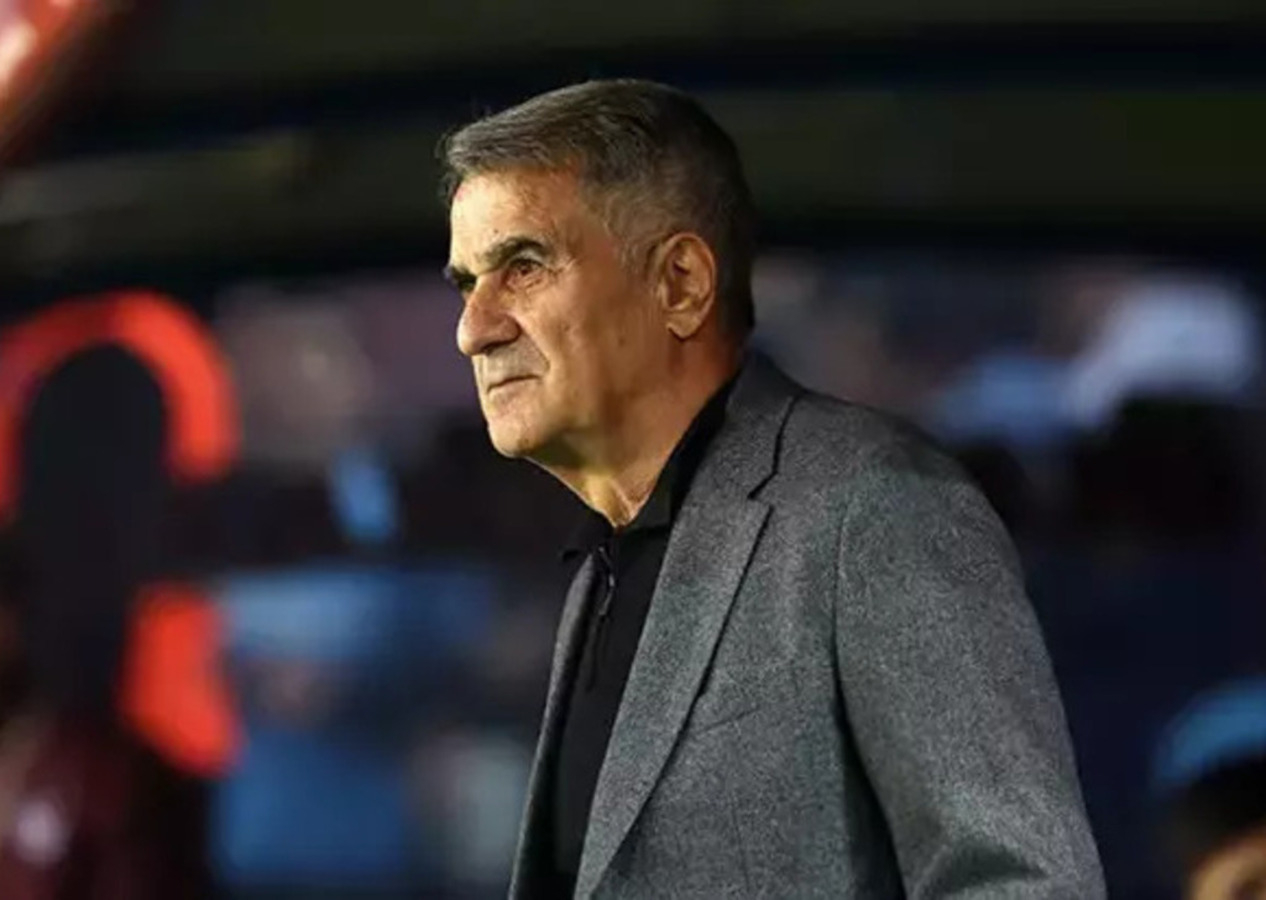 Şenol Güneş'ten hakeme tepki: Böyle de oyun oynanmaz!