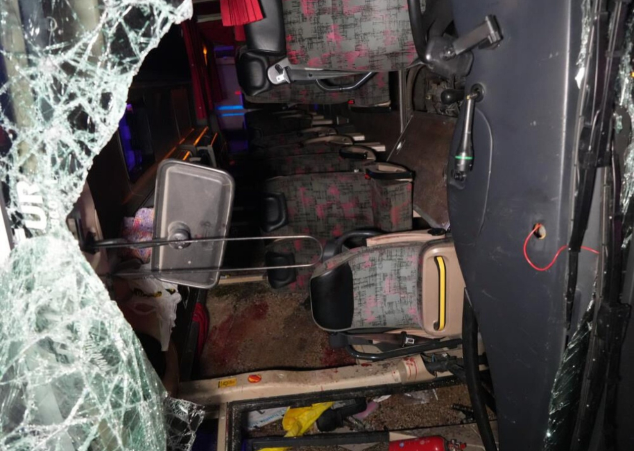 Kastamonu'da can pazarı! Cenazeye giden midibüs devrildi! Ölü ve yaralılar var...
