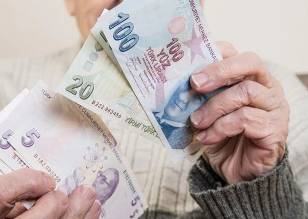 Asgari ücreti nokta atışı bilmişti... Emekli zammı için net rakam verdi! İşte 2025 en düşük emekli maaş zammı...