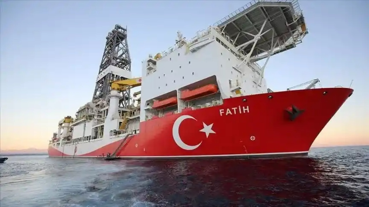 Rize'de petrol bulundu! Bakan Bayraktar: Tespitimiz var sondaj çalışmaları başlayacak