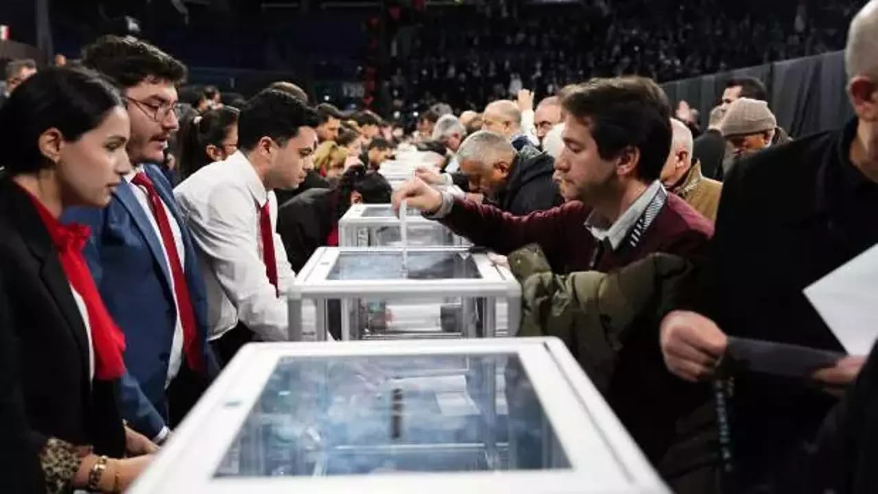 Beşiktaş'ın başkanlık seçiminde sahte kimlik skandalı!