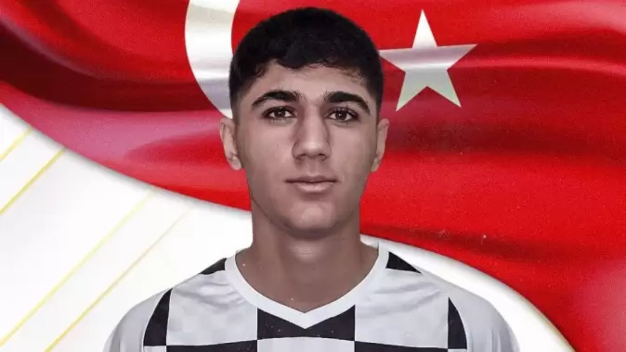 Galatasaray'dan ilk transfer: Genç yetenekle İmzalar atıldı!