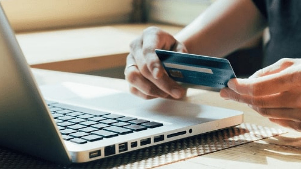 Büyük tepki çekti! Bankalar yıllık bakım ücreti almaya başladı