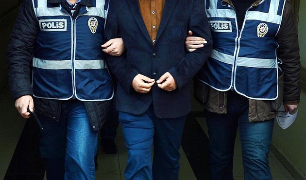 Eski kaymakama FETÖ gözaltısı...