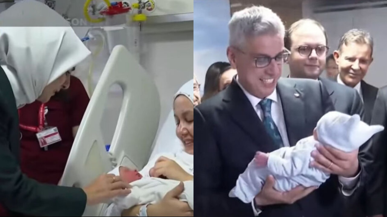 Yeni yılın ilk bebeklerine sürpriz ziyaret: Aile ve Sosyal Hizmetler Bakanı Mahinur Özdemir Göktaş ve Sağlık Bakanı Kemal Memişoğlu altın taktı!