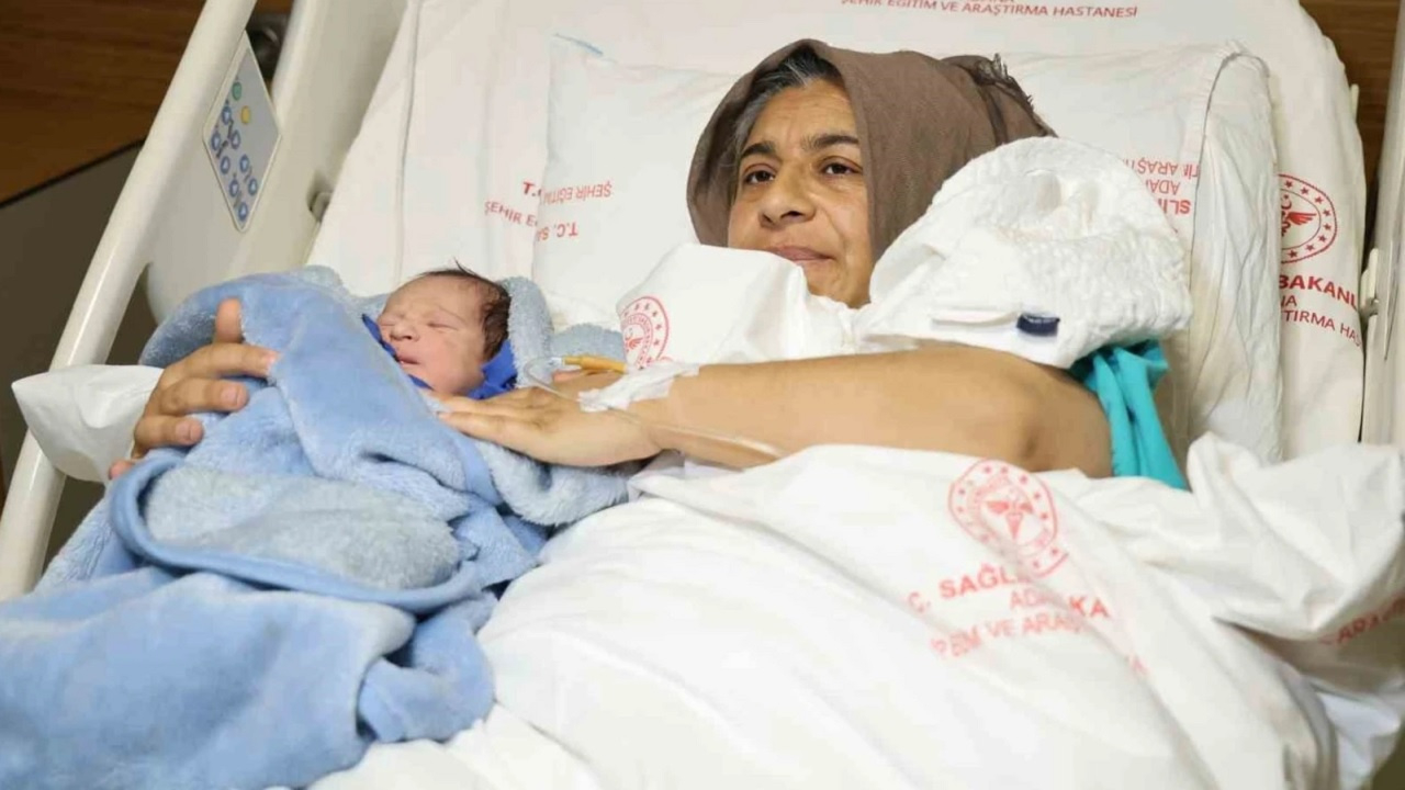 Yeni yılın ilk bebeği Adana'da  "Umut" oldu