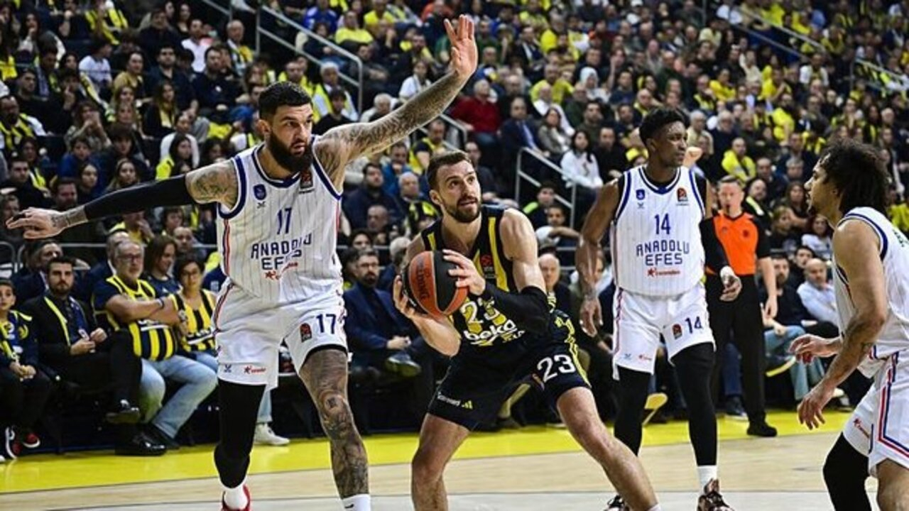 Fenerbahçe Anadolu Efes'i yıktı, EuroLeague'de Türk derbisini kazandı! Fenerbahçe Beko 84  - 76 Anadolu Efes | Maçın özeti