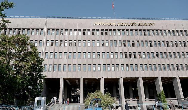 İki bakanlıkta dev FETÖ operasyonu! 142 kişi için gözaltı kararı var...