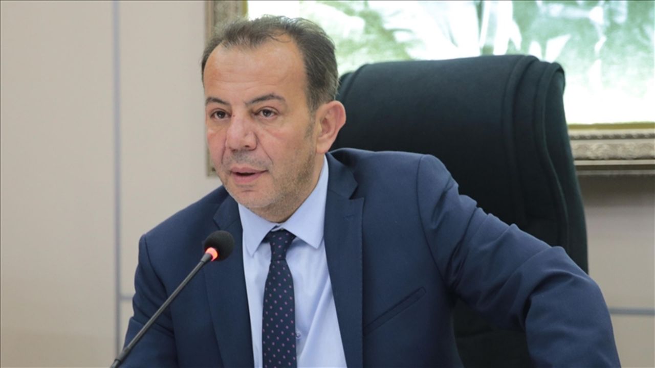 Bolu Belediye Başkanı Tanju Özcan hakkında Suriyelilerle ilgili yaptığı açıklamalar nedeniyle soruşturma başlatıldı