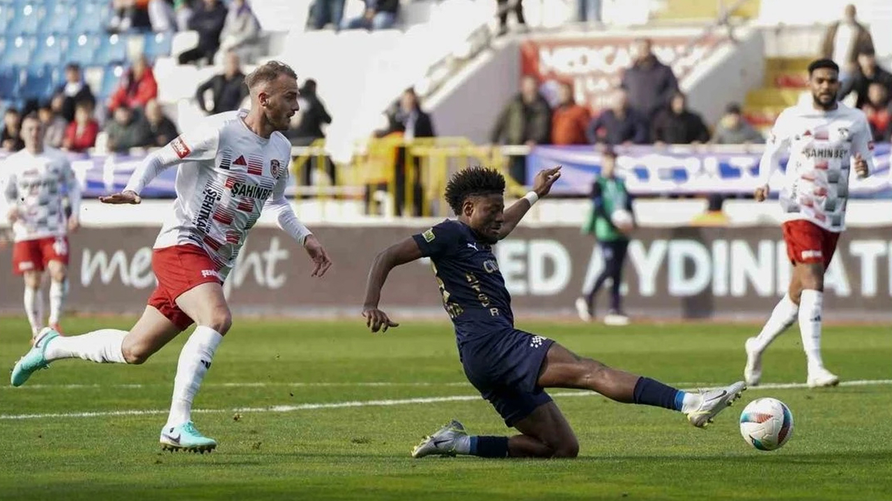 Kasımpaşa ile Gaziantep FK'nın gol düellosunda kazanan çıkmadı