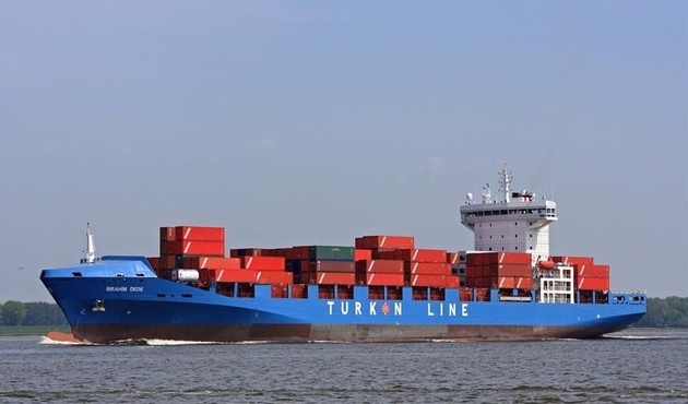Türk gemisi Akdeniz'de 75 göçmeni kurtardı...
