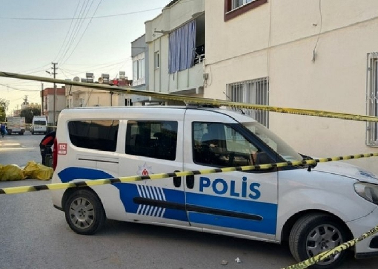 Mersin'de korkunç olay! Evde 2 çocuğun cansız bedenleri bulundu! 6 çocuk da tedaviye alındı