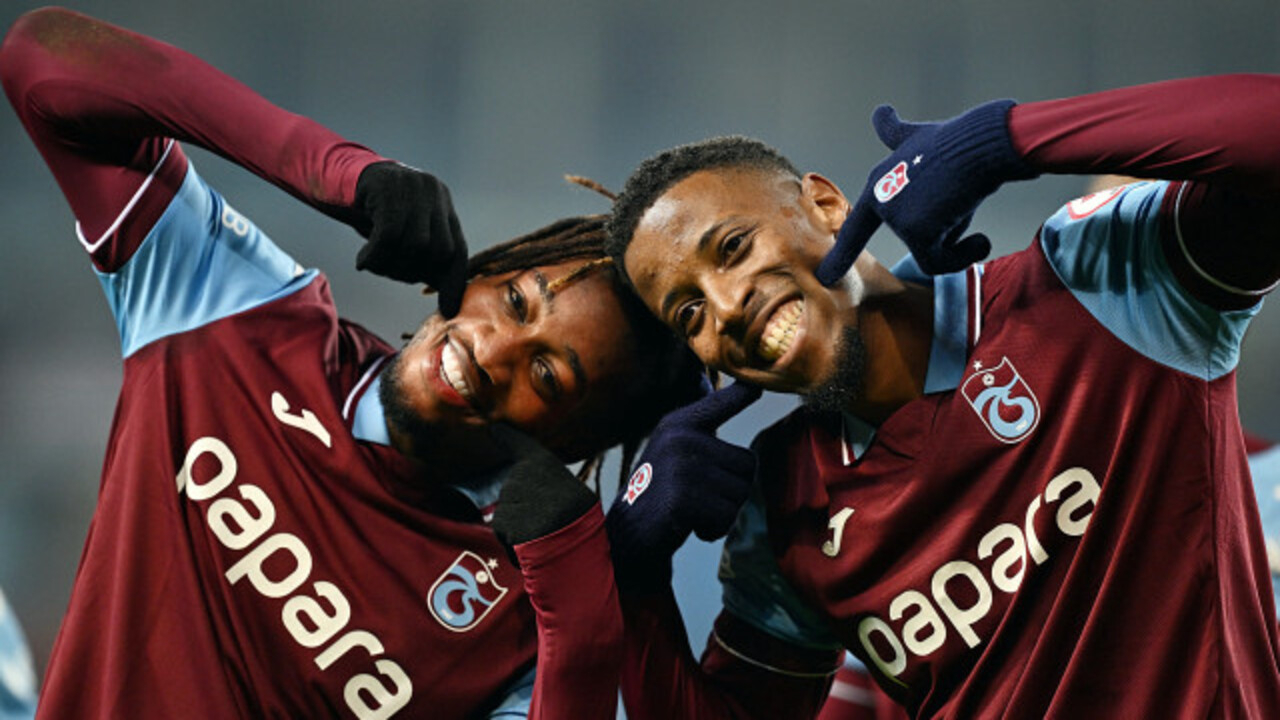 Trabzonspor ayağa kalktı, kupaya galibiyetle başladı! Trabzonspor 3 - 0 Alanyaspor | Maçın özeti
