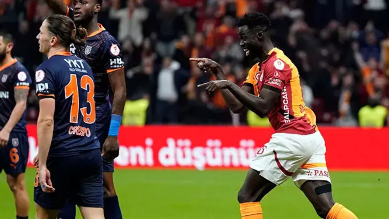 Davinson Sanchez'den hakeme tepki: Bu maçta çok şeye izin verildi!