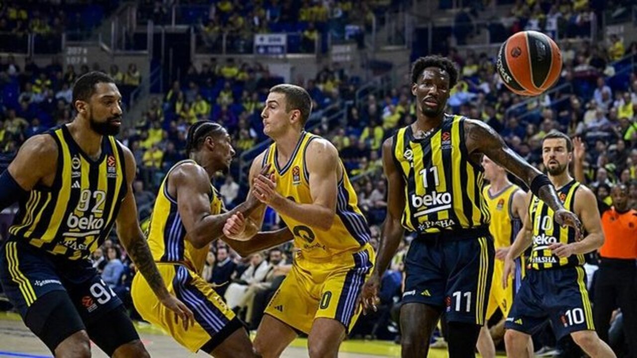 Fenerbahçe Beko farklı kazandı, evinde Almanları yıktı! Fenerbahçe Beko 90 - 73 ALBA Berlin | Maçın özeti