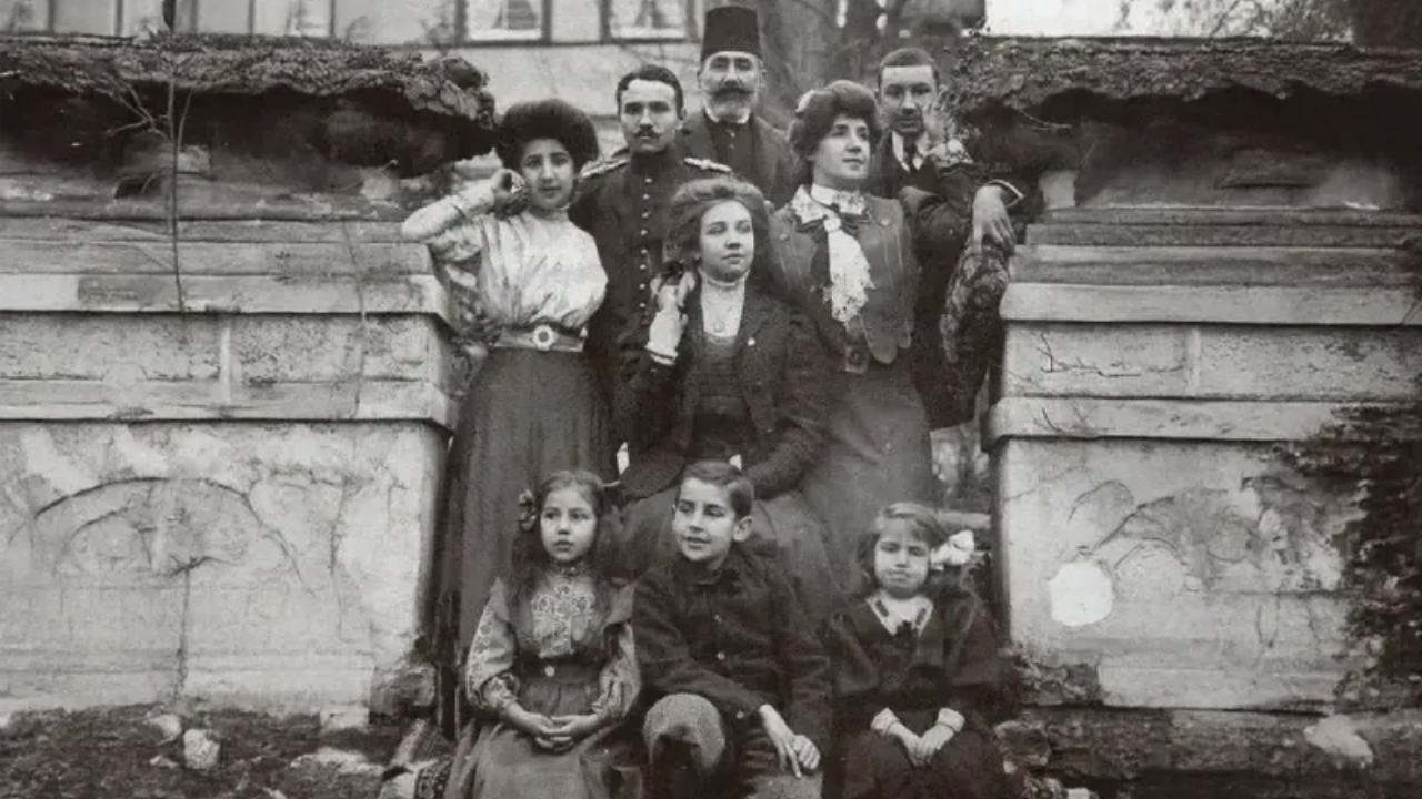 Şakir Paşa Ailesi Hakkiye Hanım Kimdir? Kızı Füreya Koral Kimdir?