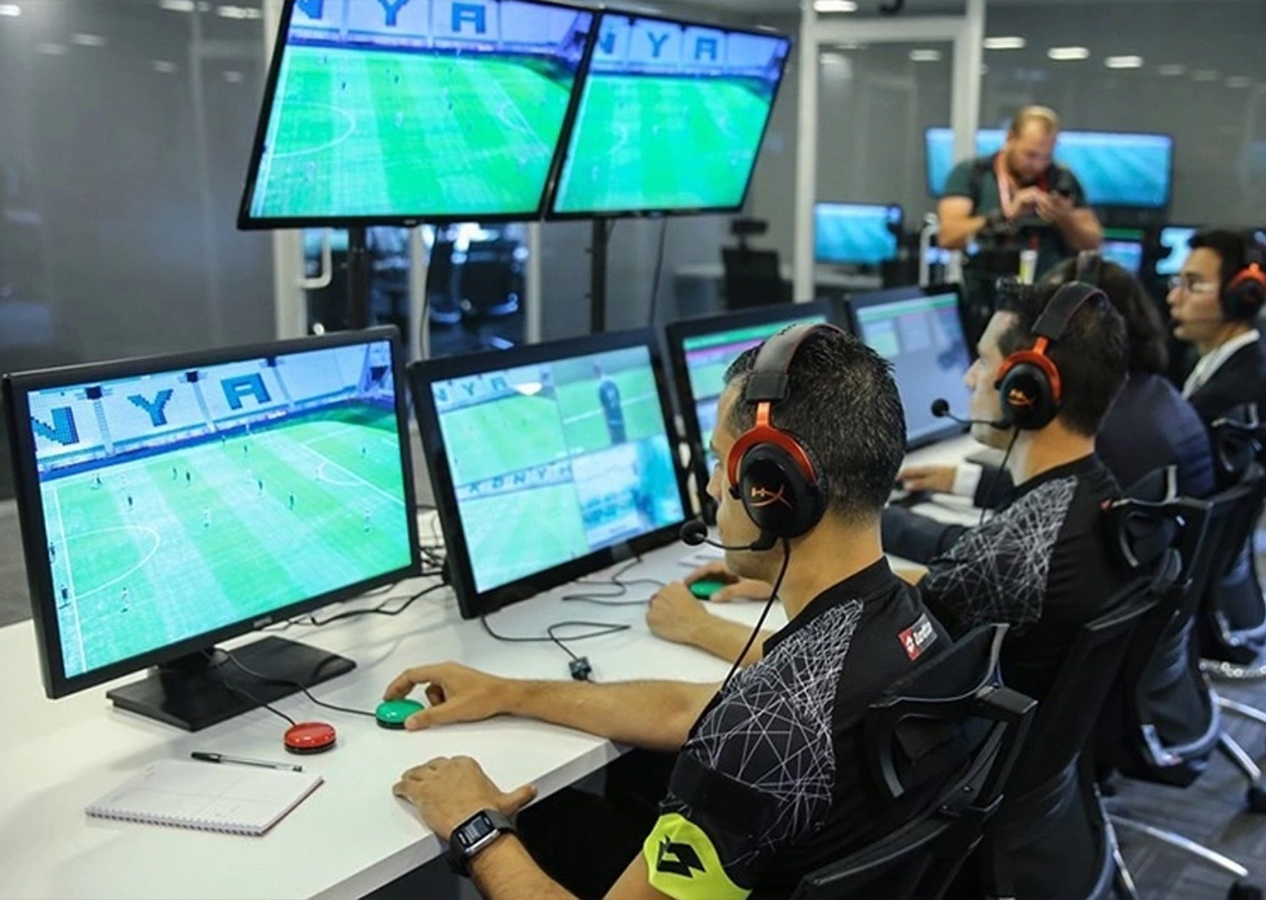 Yabancı VAR hakemlerinin Süper Lig ekiplerine maliyeti belli oldu! 16.4 milyon...
